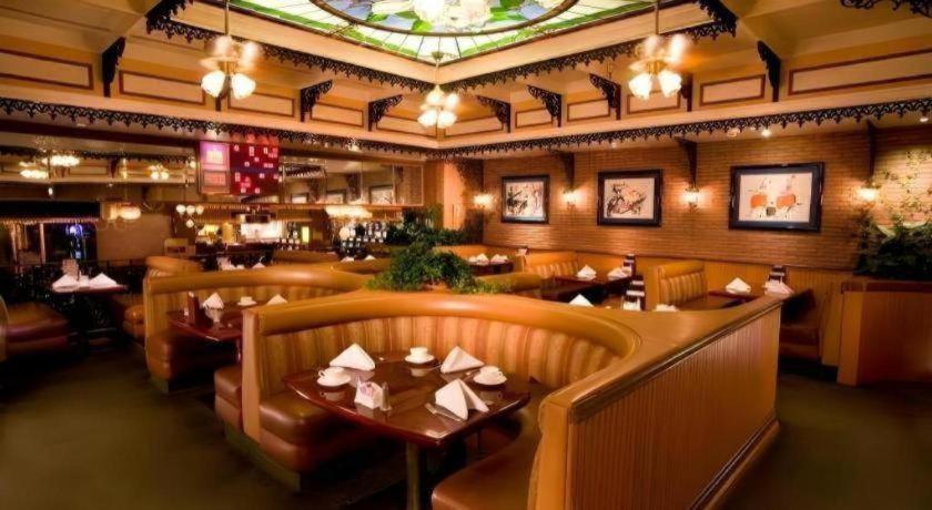 Four Queens And Casino Resort 3*